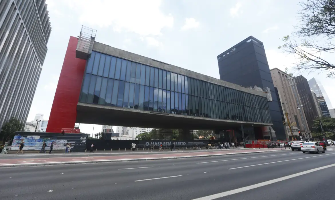 Masp oferece bolsas para programa de ensino artístico-cultural