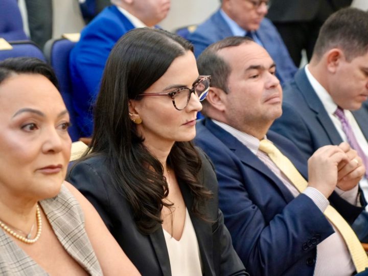 Prefeitura de Manaus participa de oficialização de novos desembargadores do TJ-AM