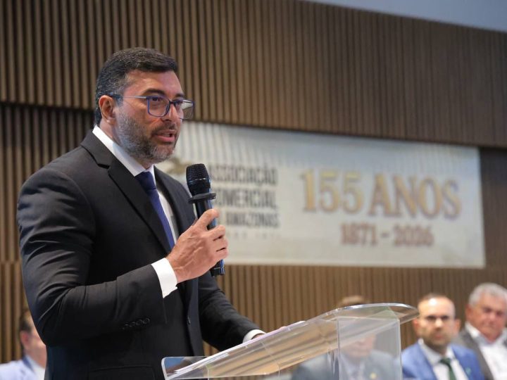 Durante posse da nova diretoria da ACA, Wilson Lima destaca avanços em desburocratização e segurança para o comércio