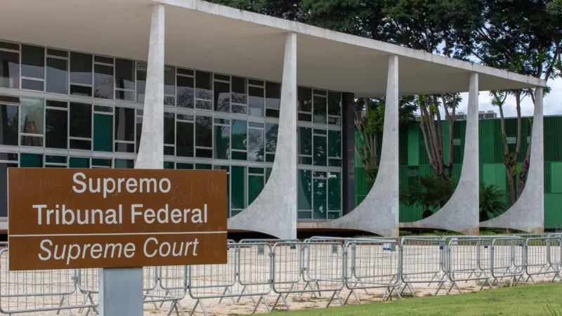 Moraes marca para 28 de julho depoimento de Flávio Bolsonaro à PF