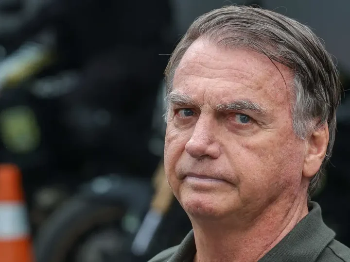 PGR defende que Bolsonaro seja mantido em prisão domiciliar