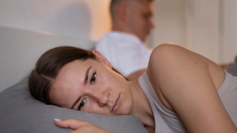 *Baixa libido feminina pode ter relação com hormônios; saiba quando investigar*