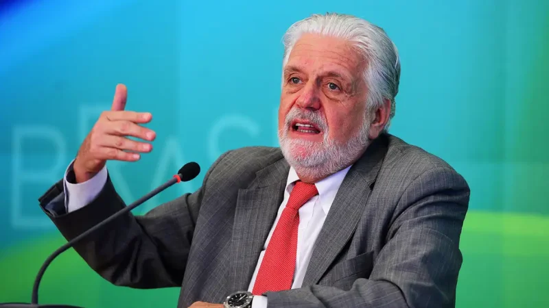 PF intima Jaques Wagner a depor sobre investigações do Banco Master