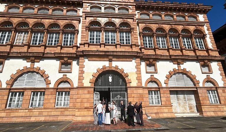 UEA vai restaurar prédio da Alfândega para instalar centro de estudos e artes