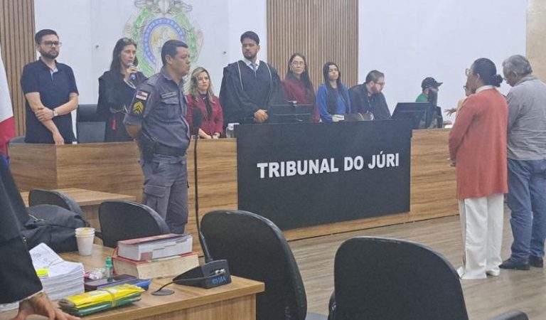 Casal é condenado a 9 anos de prisão pela morte de mãe e filho em Manaus