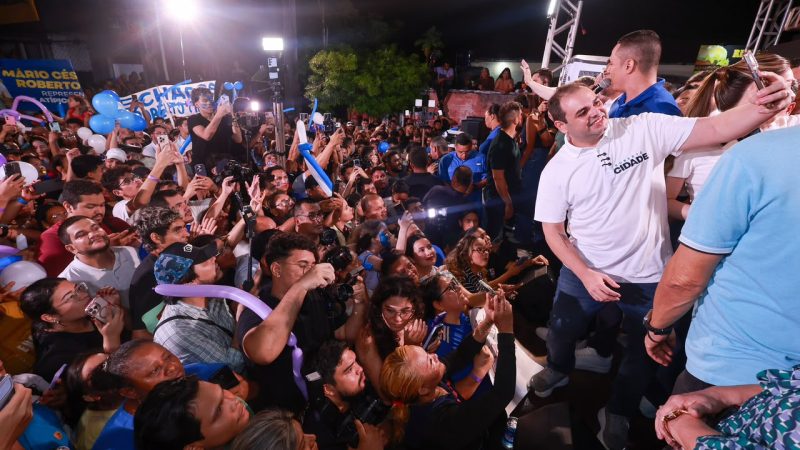 Ao lado de milhares de pessoas na zona Leste, Roberto Cidade dá inicio a pré-campanha com proposta de forte impacto social