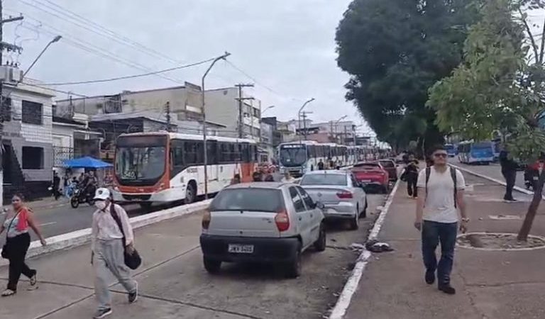 Juiz dá 24 horas para sindicato confirmar pagamento de salário a rodoviários