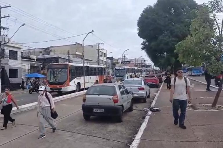 Juiz dá 24 horas para sindicato confirmar pagamento de salário a rodoviários