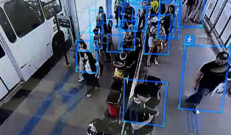 Tecnologia contra o crime: Prefeitura de Manaus amplia uso de inteligência artificial e reconhecimento facial nos terminais de ônibus