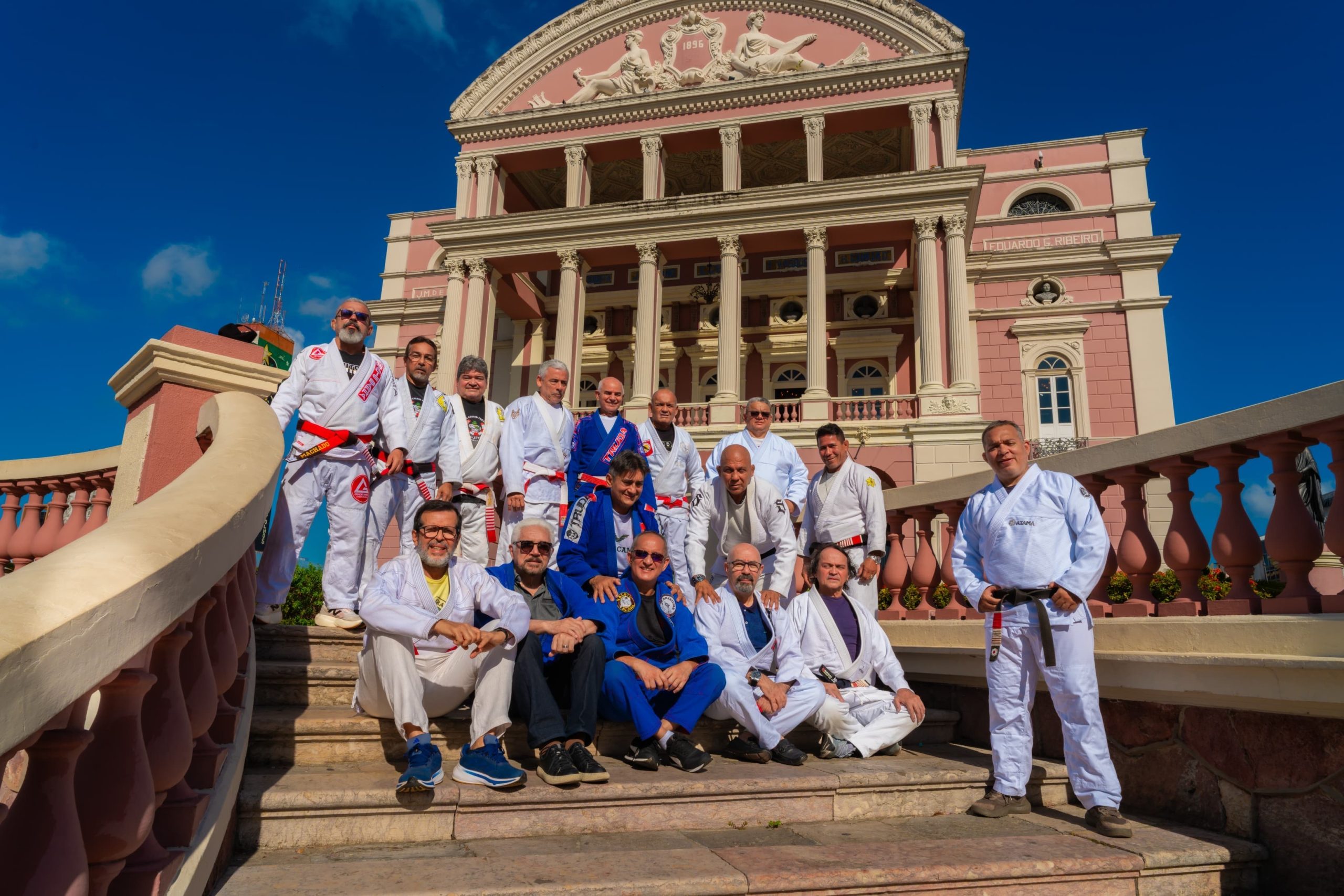 *Jiu-jítsu do Amazonas celebra 50 anos com evento histórico na Ponta Negra*