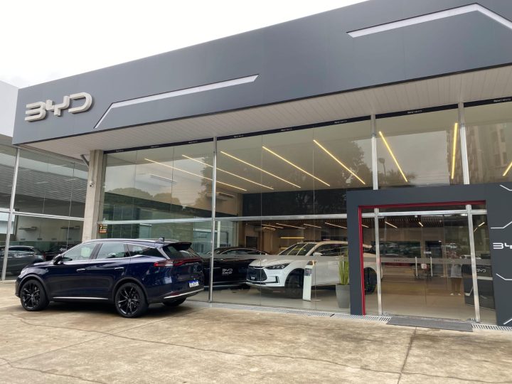 BYD Parvi recebe clientes de Manaus e apresenta novas instalações, ampliações, oferecendo melhor atendimento e operações na área de pós-venda