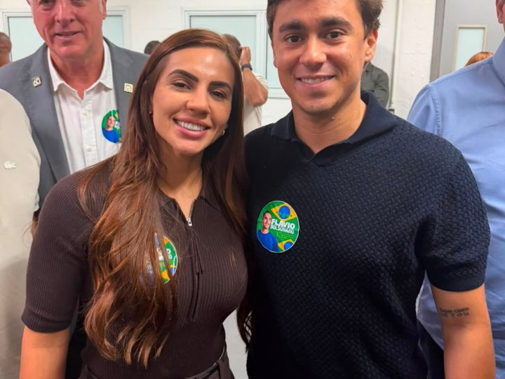 Débora Menezes representa o Amazonas na terceira edição do Seminário Nacional de Comunicação do PL, no Rio de Janeiro, organizado por Flávio Bolsonaro