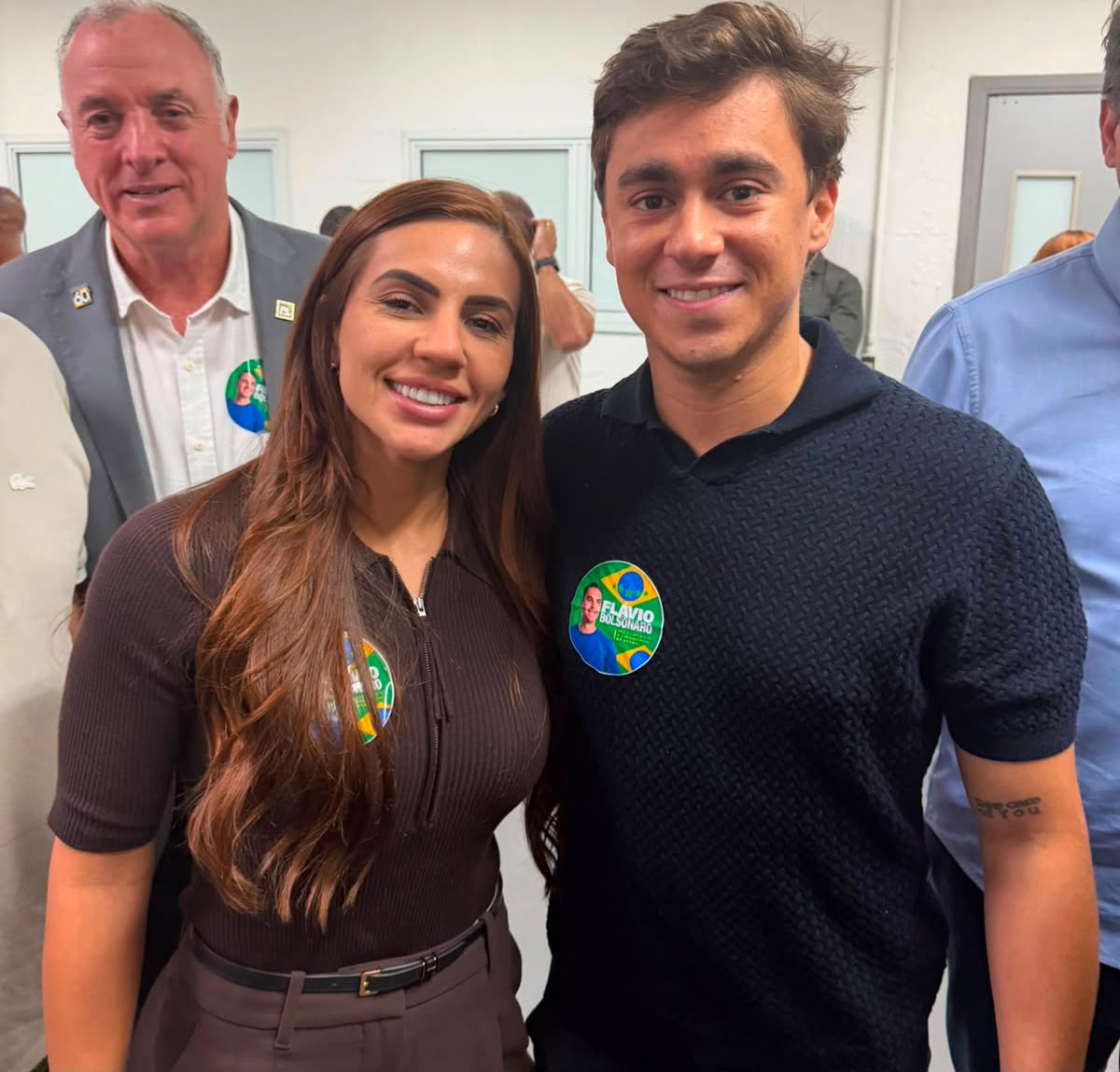 Débora Menezes representa o Amazonas na terceira edição do Seminário Nacional de Comunicação do PL, no Rio de Janeiro, organizado por Flávio Bolsonaro