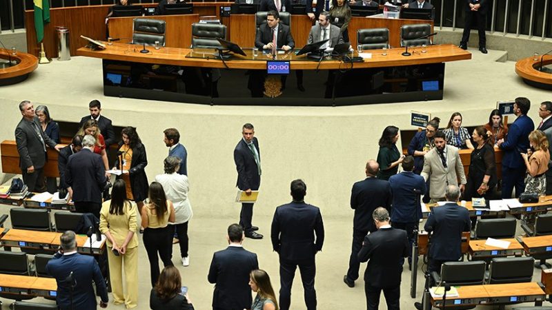 Congresso deve votar ao menos 87 vetos que trancam pauta na volta do recesso