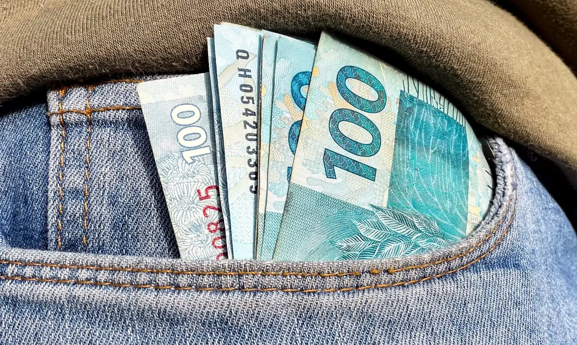 Beneficiários com NIS de final 8 recebem Bolsa Família de julho