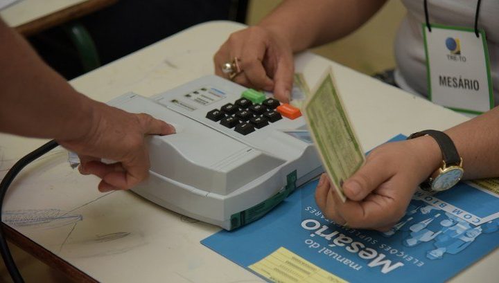 Mesário nas Eleições 2026: veja quem pode participar, como se inscrever e quais são os benefícios