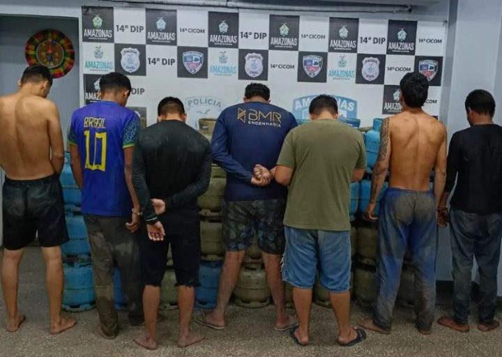 Sete homens são presos suspeitos de furtar 68 botijões de gás de cozinha em Manaus
