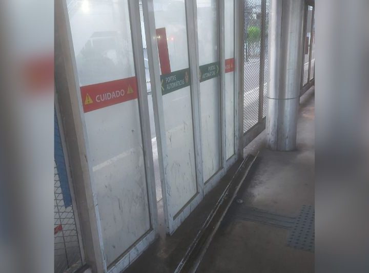 Vandalismo gera prejuízo de R$ 31 mil em estações de ônibus de Manaus