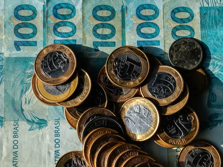 Beneficiários com NIS de final 6 recebem Bolsa Família de julho