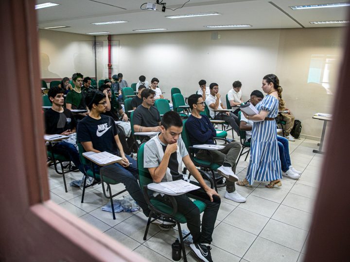 Prazo para pedir isenção da inscrição do Vestibular e SIS da UEA termina nesta sexta (24)