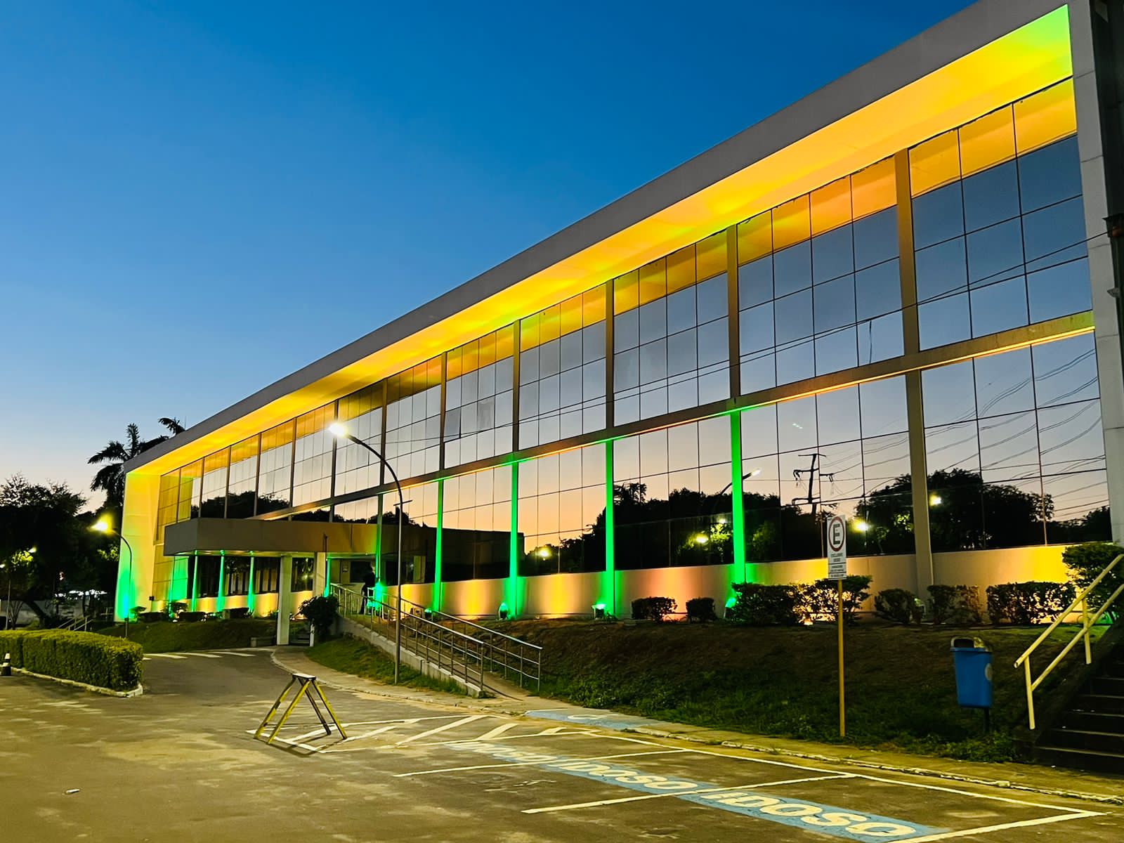 Procuradoria-Geral de Manaus abre concurso com salário inicial de R$ 29 mil