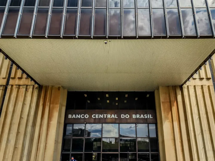 Copom inicia reunião que definirá taxa básica de juros