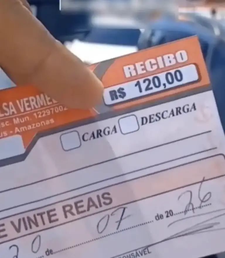Motorista denuncia ‘máfia das balsas’ que cobra R$ 120 para descarregar caminhão em rua próxima ao Porto de Manaus