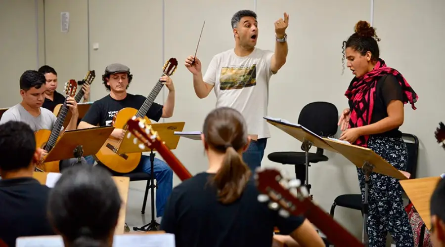 Cultura: Orquestras de violões apresentam concerto “Brasilidades” nesta terça no Teatro Amazonas