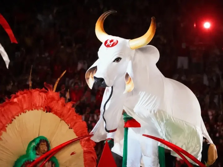 É Campeão! Tira-Prosa conquista o 40º Festival Folclórico de Fonte Boa e leva a torcida vermelha ao delírio