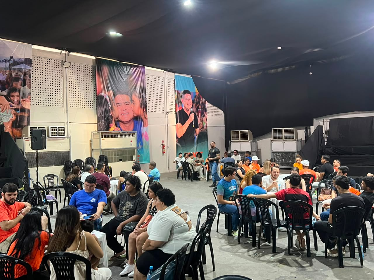 Jovens participam da construção do plano de governo de David Almeida