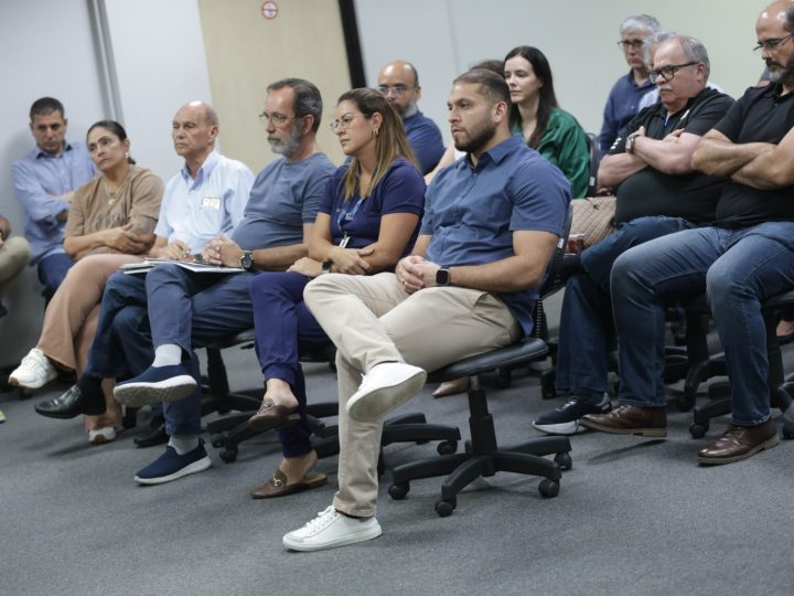 Governo do Amazonas firma acordo com empresas médicas para regularizar pagamentos de 2026