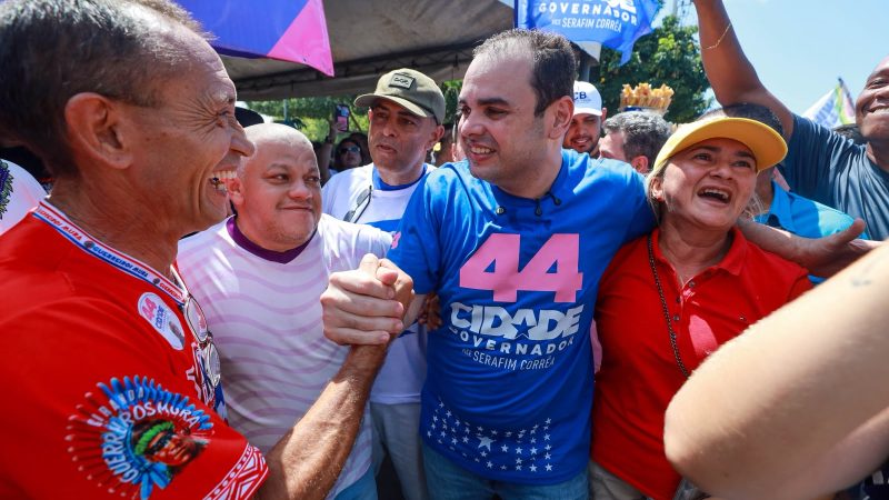 Em Manacapuru, Roberto Cidade mobiliza mais de quatro mil apoiadores na manhã do primeiro dia de campanha