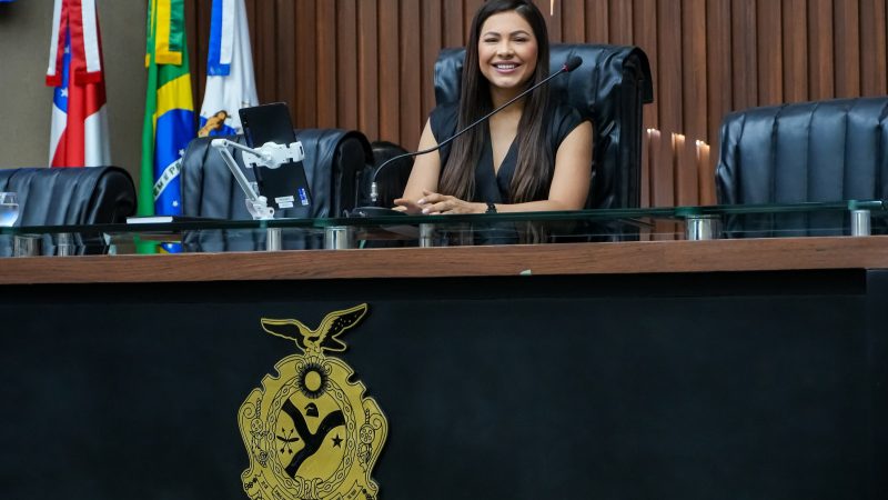 Deputada Brena Dianná propõe medidas contra temperaturas elevadas e criação do Bolsa Cursinho Amazonas