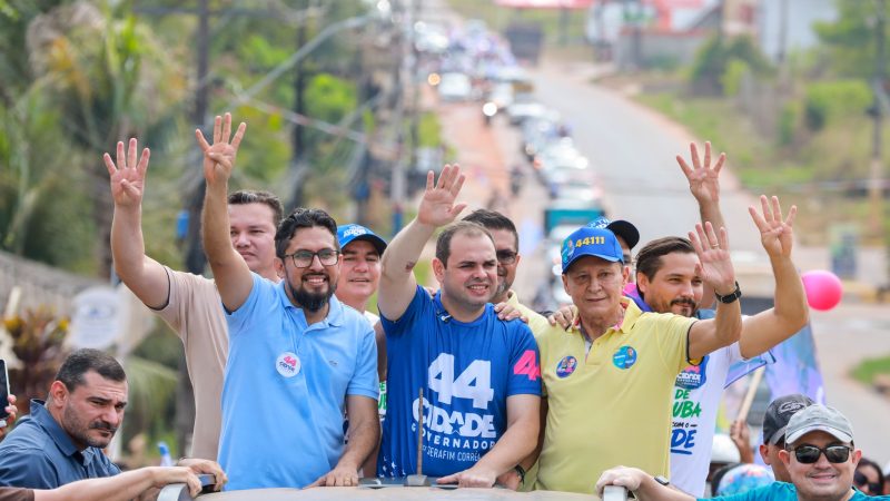 Adjuto Afonso participa de carreata em Iranduba ao lado de Roberto Cidade