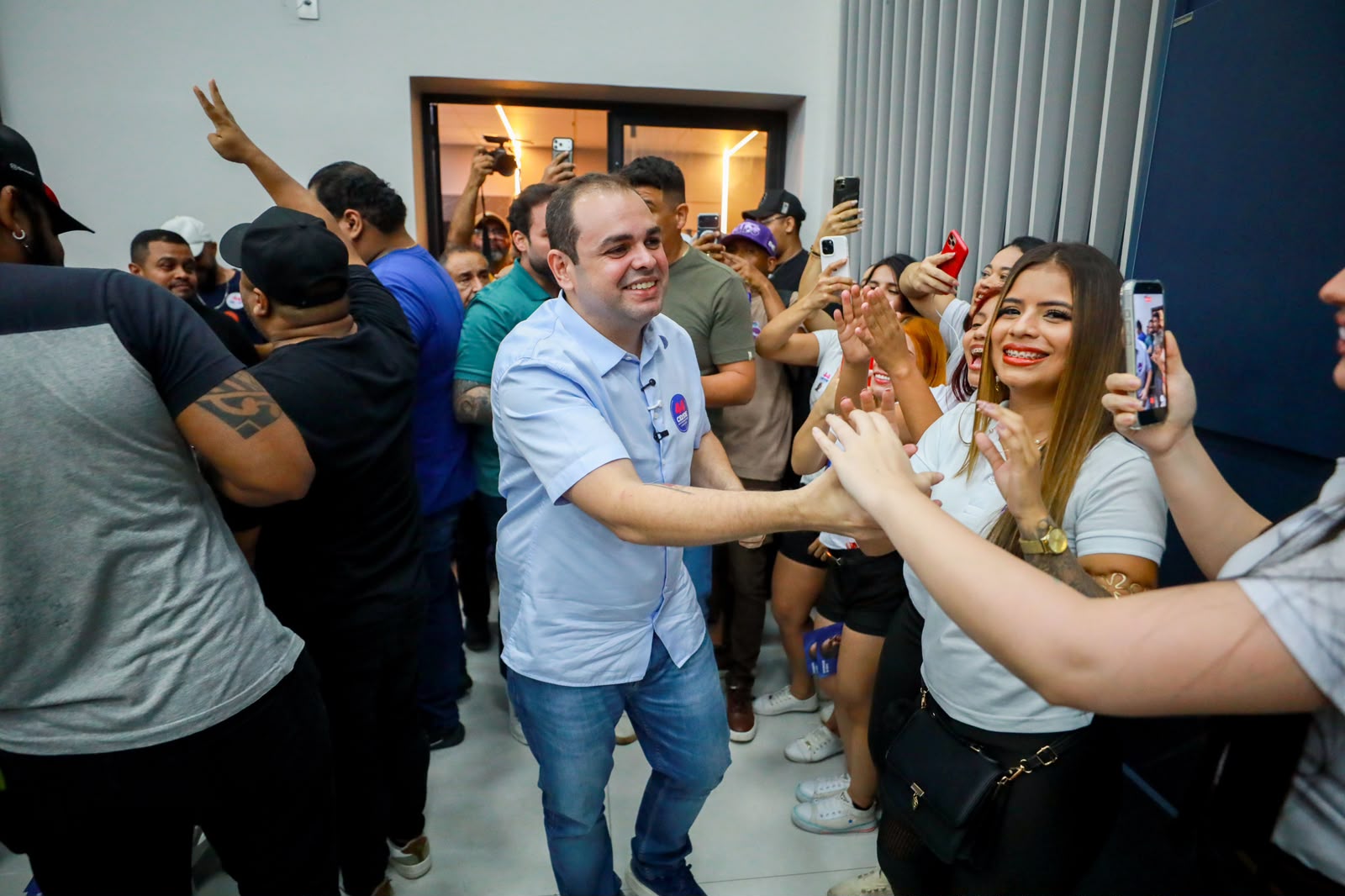 Roberto Cidade dialoga com artistas e produtores culturais sobre propostas para o setor