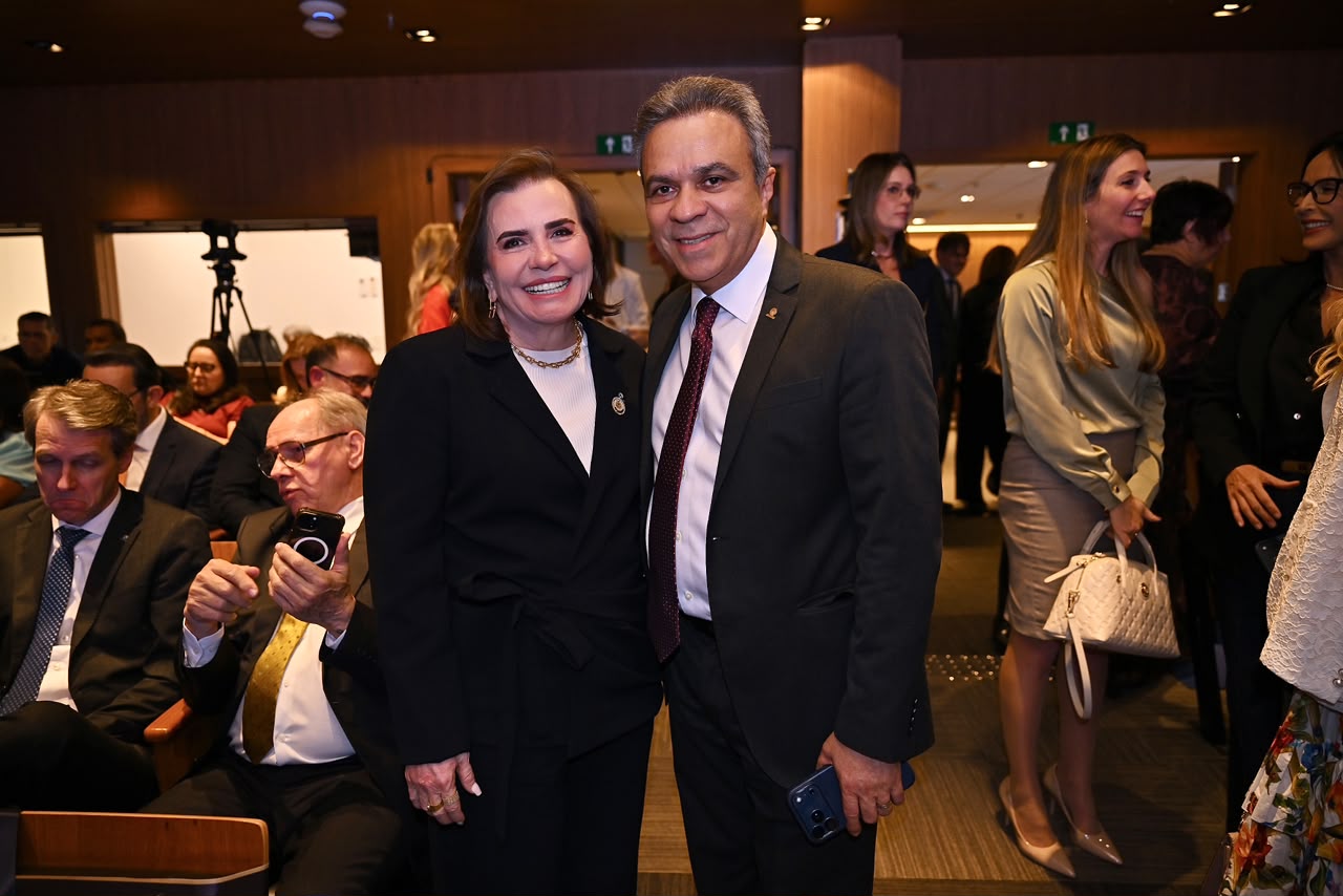 Conselheiros do TCE-AM participam de solenidade pelos 34 anos da Atricon