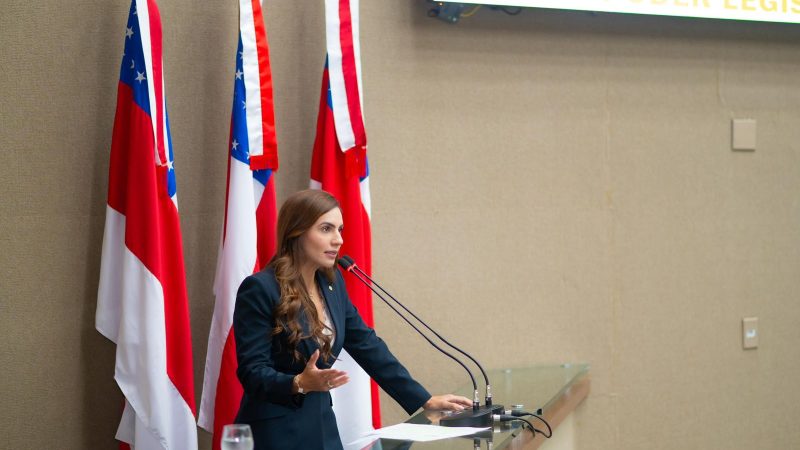 Lei de Débora Menezes proíbe uso de inteligência artificial no lugar de psicólogos