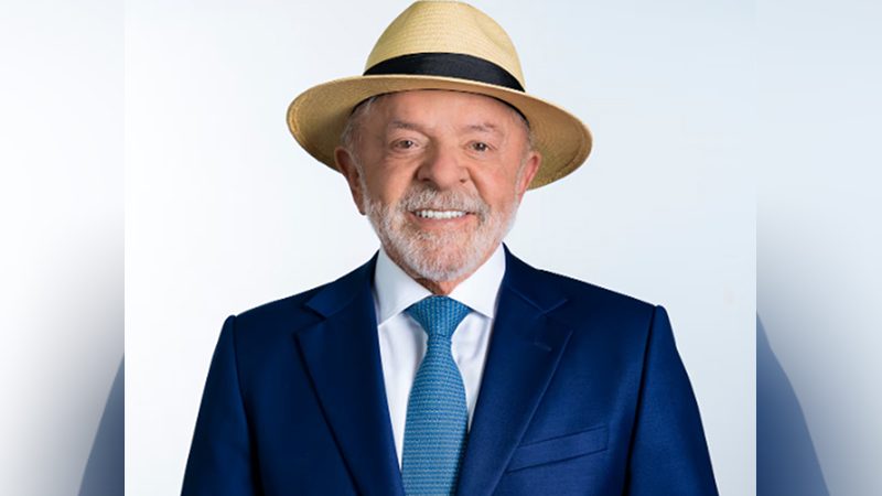 Foto de Lula com chapéu na urna não é propaganda eleitoral, diz MP