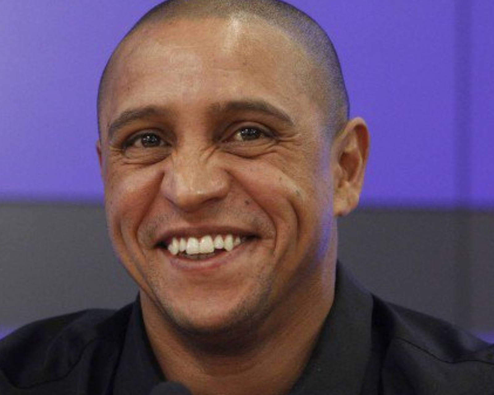 Roberto Carlos manda a real sobre ter se convertido ao islamismo: “Pessoal”