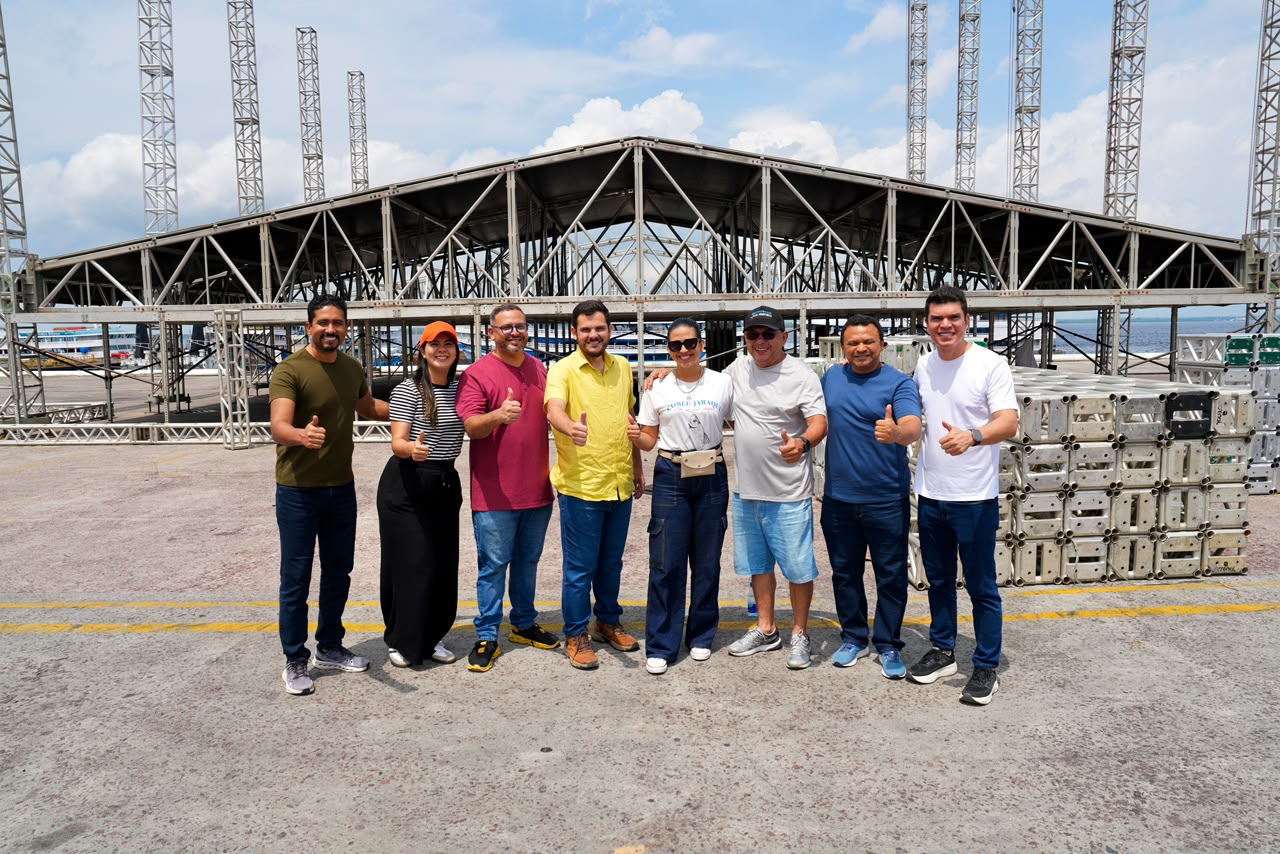 Prefeito Renato Junior vistoria montagem de palco do ‘#SouManaus Passo a Paço 2026’ e programação será apresentada nesta segunda-feira, 24/8