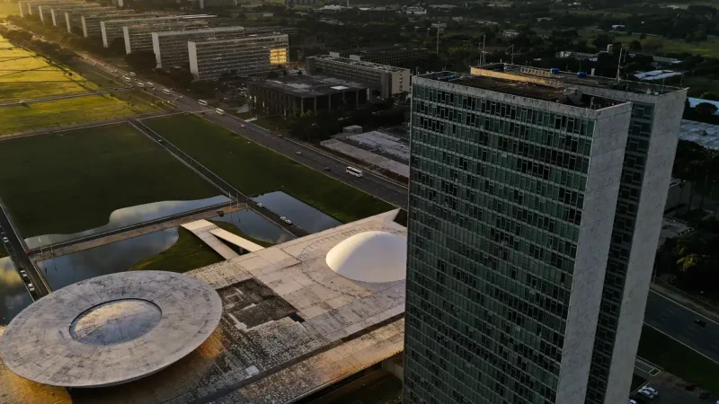 Eleições 2026: saiba quais são as atribuições de senadores e deputados