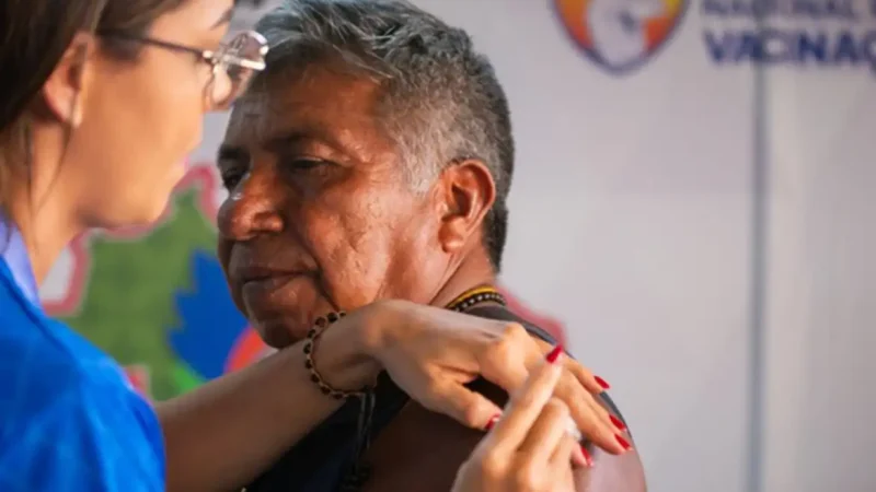 Vacinação é ampliada em comunidades indígenas da Amazônia