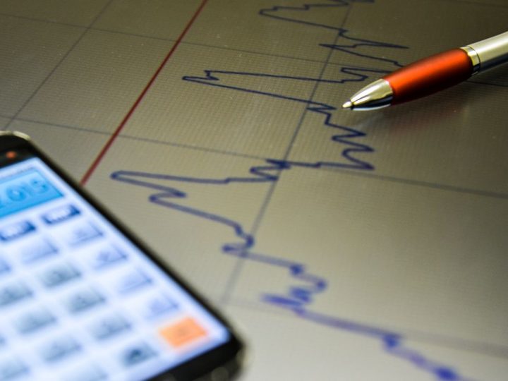 Mercado reduz projeção para crescimento da economia em 2026