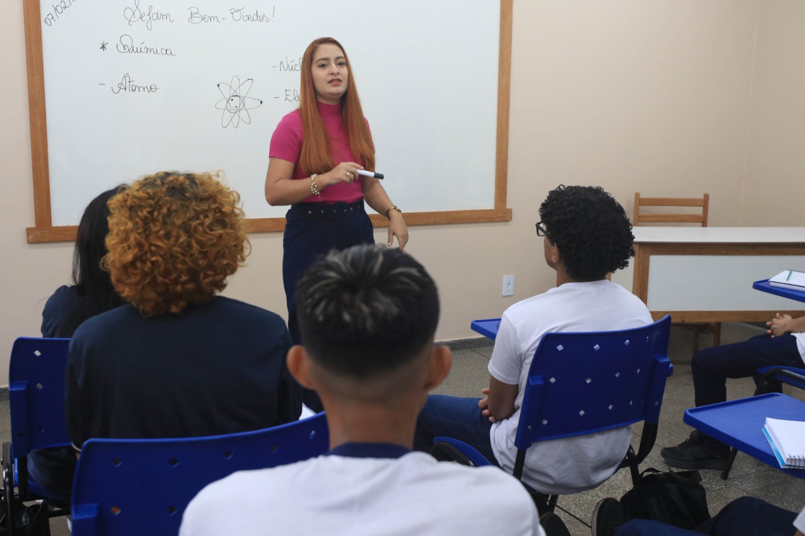 Secretaria de Educação anuncia concurso público com 7,8 mil vagas para fortalecer o ensino no Amazonas