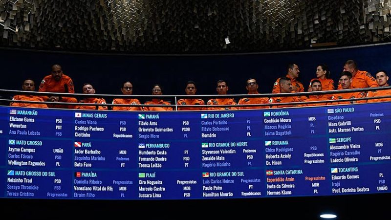 Sancionada lei que destina emendas da saúde a bombeiros militares