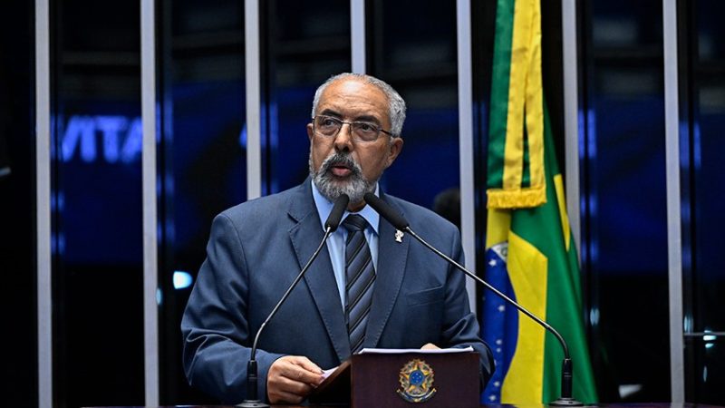Com fim do recesso, Paim diz esperar que PEC contra escala 6×1 seja votada