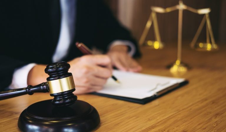 Projeto garante a advogado acesso a documentos de órgãos públicos