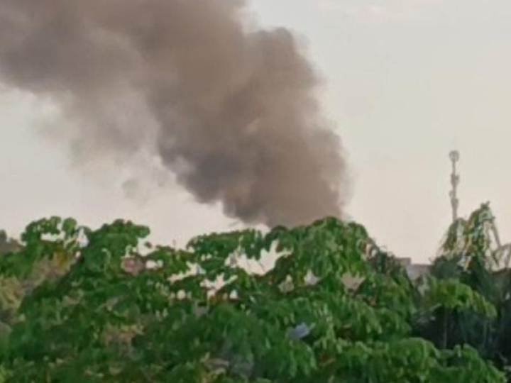 Incêndio em lixeira viciada se espalha e destrói área de mata no Distrito Industrial de Manaus