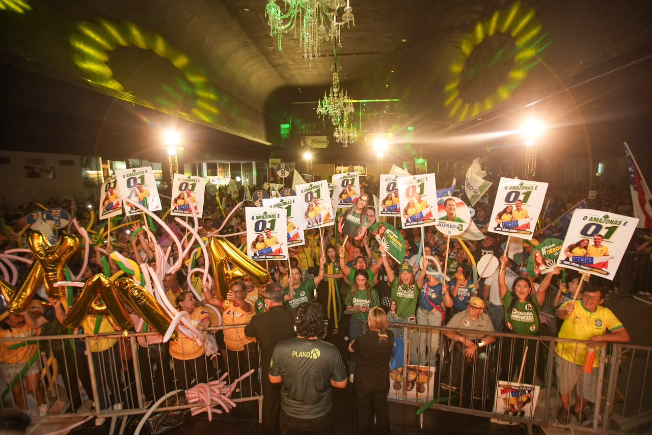Festa verde e amarela: público começa a movimentar Ponta Negra para Convenção do PL