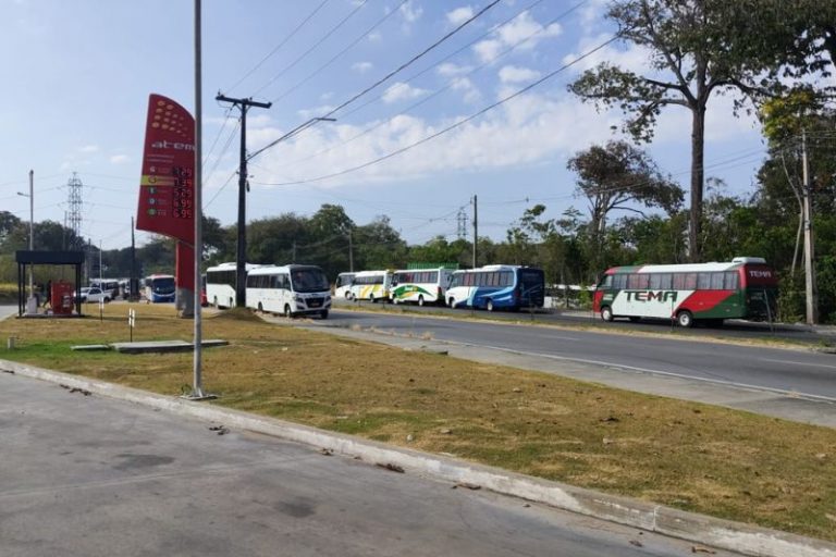 Motoristas do transporte especial aceitam reajuste de 5,5%